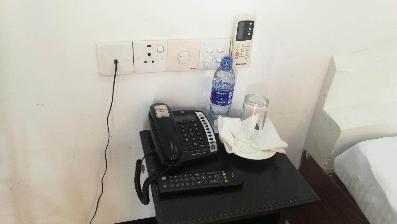 Friends Paradise Kilinochchi Екстериор снимка