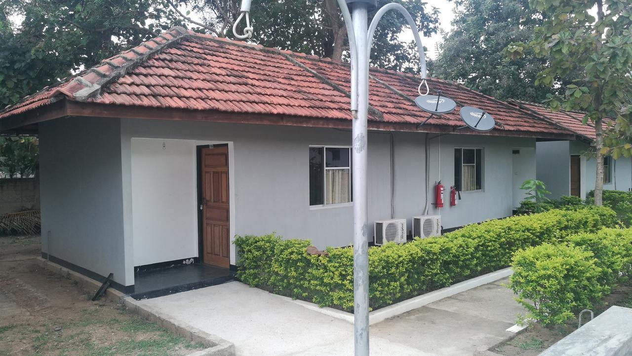 Friends Paradise Kilinochchi Екстериор снимка